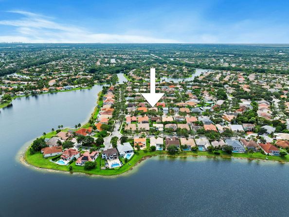 833 Heritage Drive, Weston FL 33326
