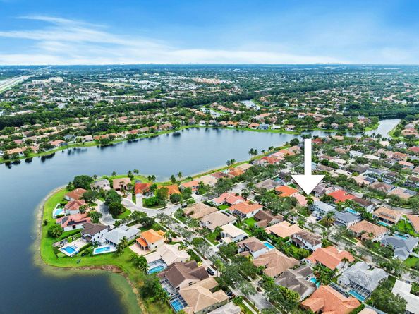 833 Heritage Drive, Weston FL 33326