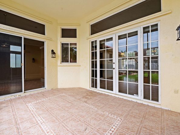833 Heritage Drive, Weston FL 33326