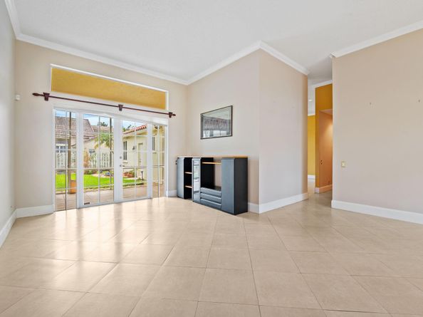 833 Heritage Drive, Weston FL 33326