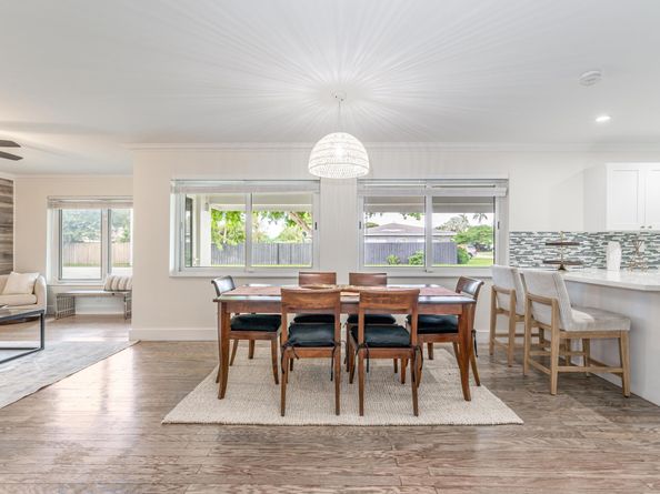 300 NE 43rd St, Oakland Park FL 33334