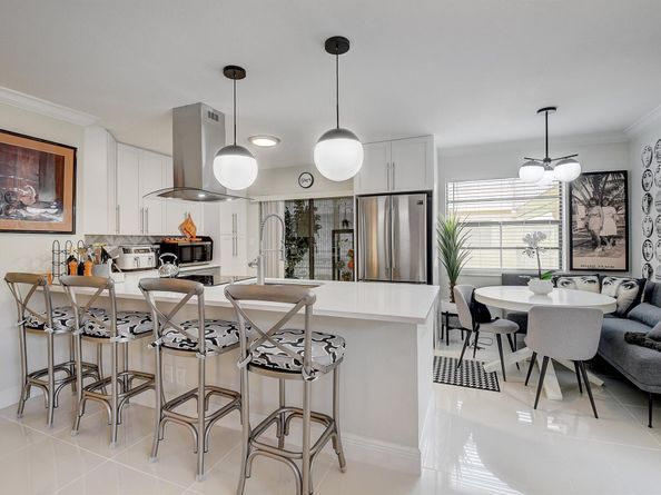 274 Capri F, Delray Beach FL 33484