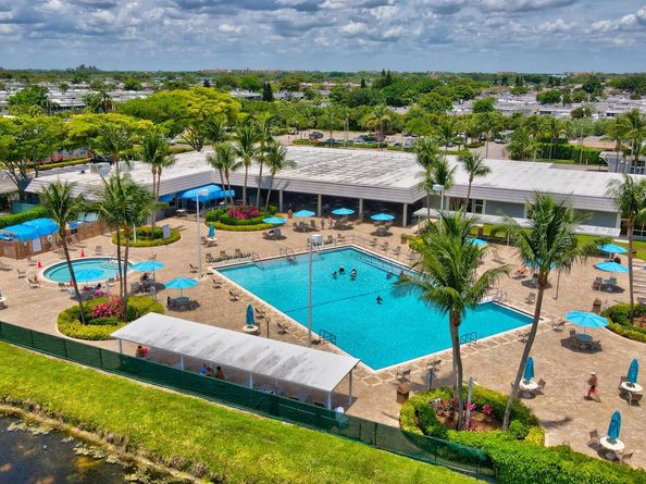 274 Capri F, Delray Beach FL 33484