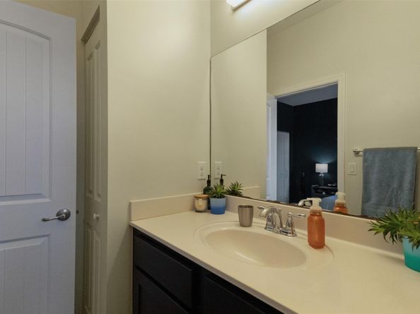 4218 N Dixie Hwy 64, Oakland Park FL 33334