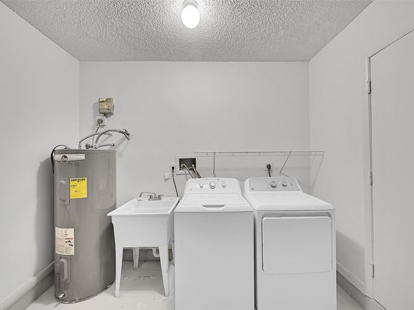 8 Camden Ln, Boynton Beach FL 33426