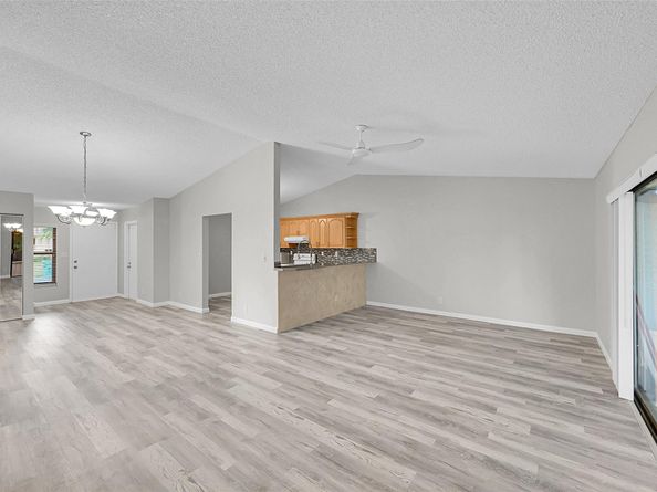 8 Camden Ln, Boynton Beach FL 33426