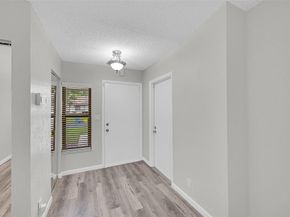 8 Camden Ln, Boynton Beach FL 33426