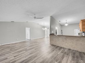 8 Camden Ln, Boynton Beach FL 33426