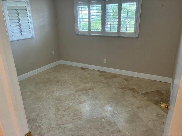 110 NW 24th Ct, Pompano Beach FL 33064