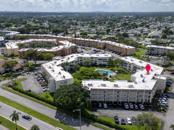 6850 Royal Palm Blvd 306 G, Margate FL 33063