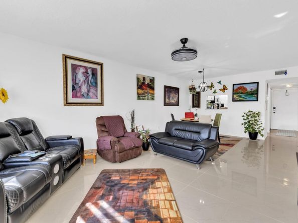 6850 Royal Palm Blvd 306 G, Margate FL 33063