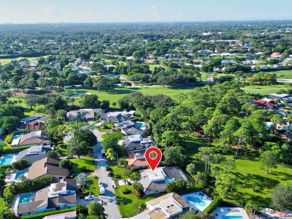 634 W Lakewoode Circle, Delray Beach FL 33445