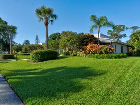 634 W Lakewoode Circle, Delray Beach FL 33445