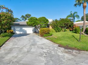 634 W Lakewoode Circle, Delray Beach FL 33445