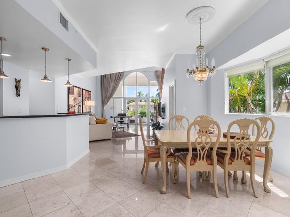 70 Isle of Venice 203, Fort Lauderdale FL 33301
