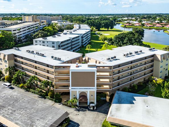 145 Atlantis Boulevard 203, Atlantis FL 33462