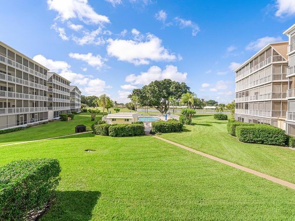 145 Atlantis Boulevard 203, Atlantis FL 33462