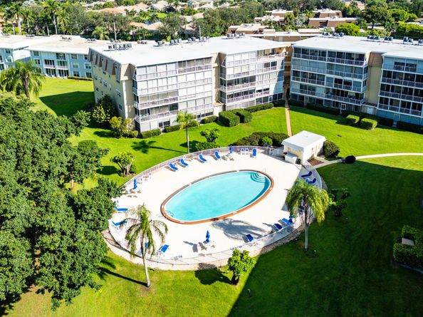 145 Atlantis Boulevard 203, Atlantis FL 33462