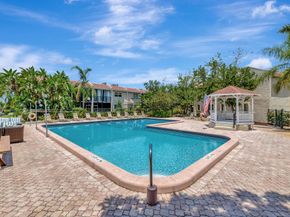 5336 NE 6th Ave H7, Oakland Park FL 33334