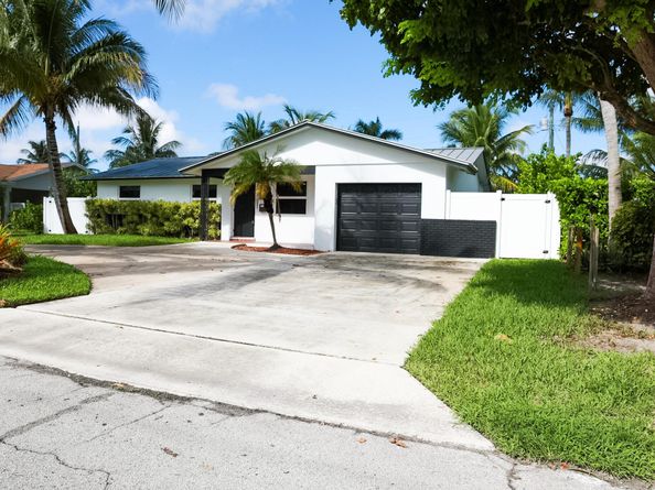 1502 NW 4th Avenue, Delray Beach FL 33444
