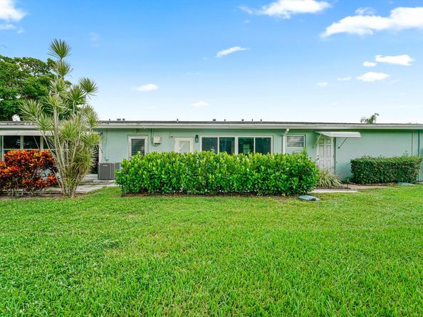 277 W High Point Court B, Delray Beach FL 33445