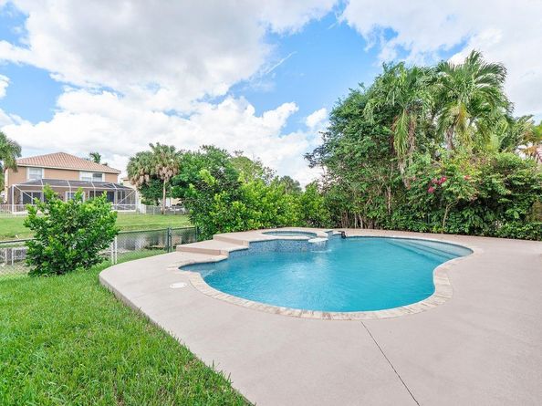 5334 NW 120th Ave, Coral Springs FL 33076