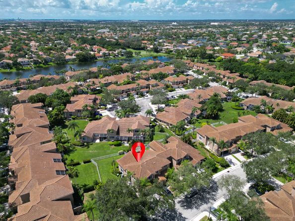 15822 SW 10th Street, Pembroke Pines FL 33027