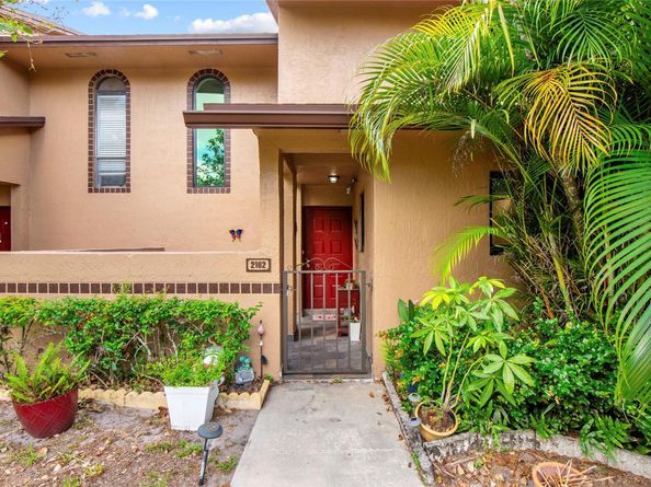 2162 NW 39th Ave B17, Pompano Beach FL 33066