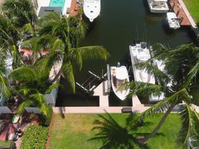 136 Lucina Drive, Hypoluxo FL 33462