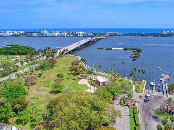 1201 N Ocean Breeze, Lake Worth Beach FL 33460