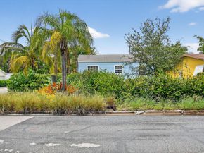 1201 N Ocean Breeze, Lake Worth Beach FL 33460