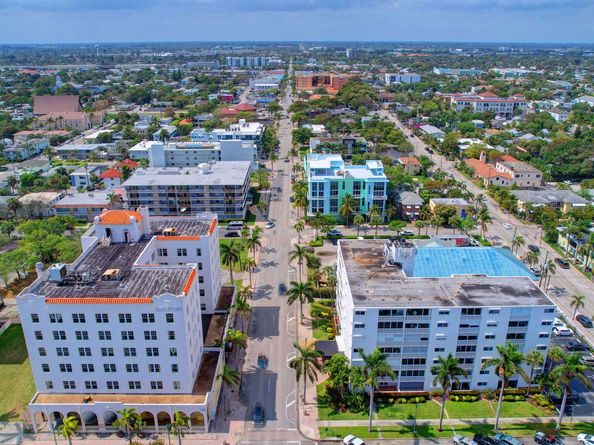 1201 N Ocean Breeze, Lake Worth Beach FL 33460