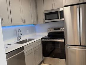 3240 Lake Osborne Drive 108, Lake Worth Beach FL 33461