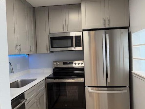 3240 Lake Osborne Drive 108, Lake Worth Beach FL 33461