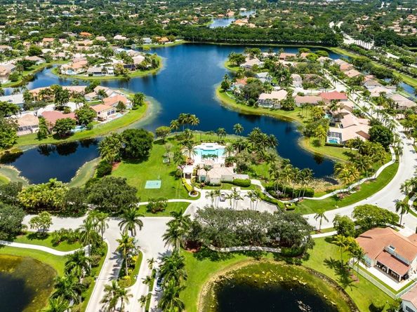 1075 Spyglass, Weston FL 33326