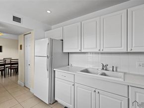 4191 NW 41st St 316, Lauderdale Lakes FL 33319