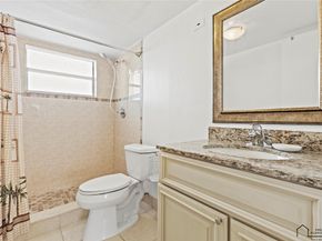 4191 NW 41st St 316, Lauderdale Lakes FL 33319