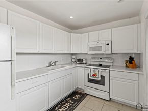 4191 NW 41st St 316, Lauderdale Lakes FL 33319