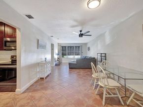 2400 NE 33rd Avenue 211, Fort Lauderdale FL 33305