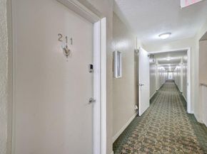 2400 NE 33rd Avenue 211, Fort Lauderdale FL 33305