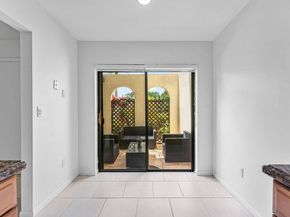 8566 Casa  Del Lago 47 F, Boca Raton FL 33433