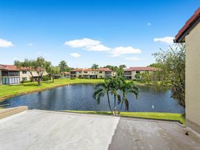 8566 Casa  Del Lago 47 F, Boca Raton FL 33433