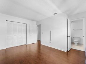 8566 Casa  Del Lago 47 F, Boca Raton FL 33433