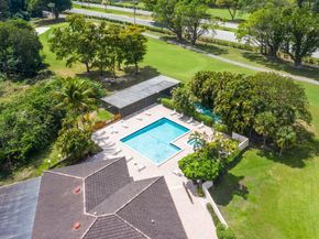 8566 Casa  Del Lago 47 F, Boca Raton FL 33433