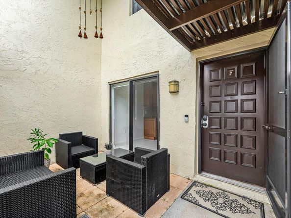8566 Casa  Del Lago 47 F, Boca Raton FL 33433