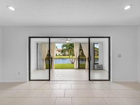 8566 Casa  Del Lago 47 F, Boca Raton FL 33433