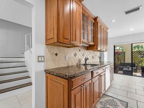 8566 Casa  Del Lago 47 F, Boca Raton FL 33433