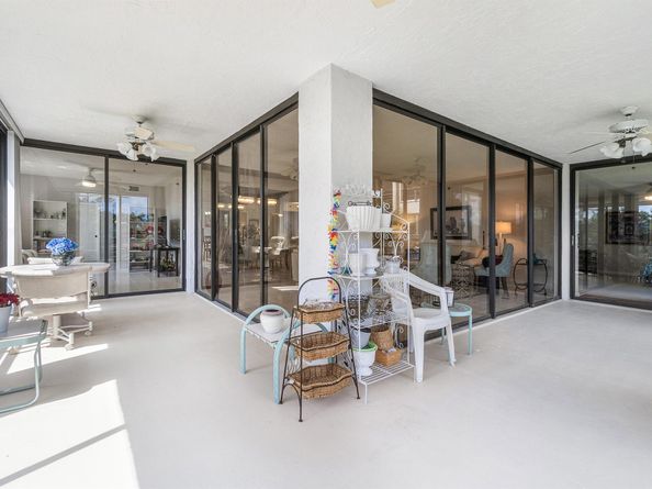 7572 Regency Lake Drive 401, Boca Raton FL 33433