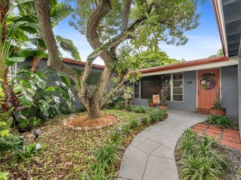 1428 E River Dr