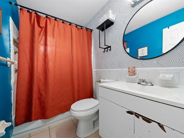 421 W 33 Street, West Palm Beach FL 33404